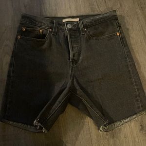 LEVIS WEDGIE DENIM CUT OFF SHORTS
